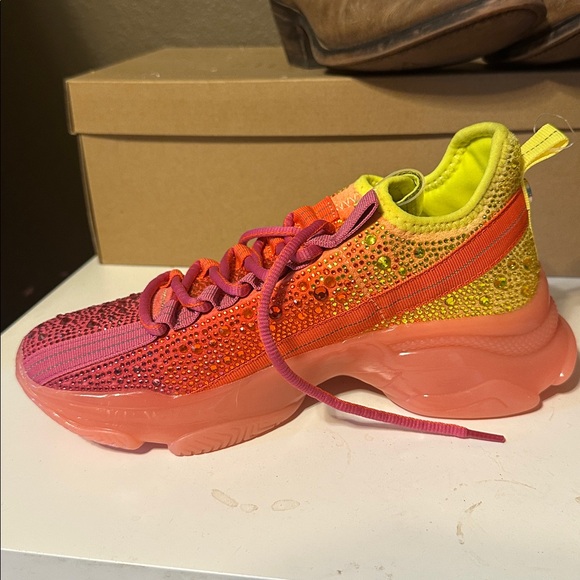 Vibrant Pink and Orange Sneakers - Picture 4 of 5